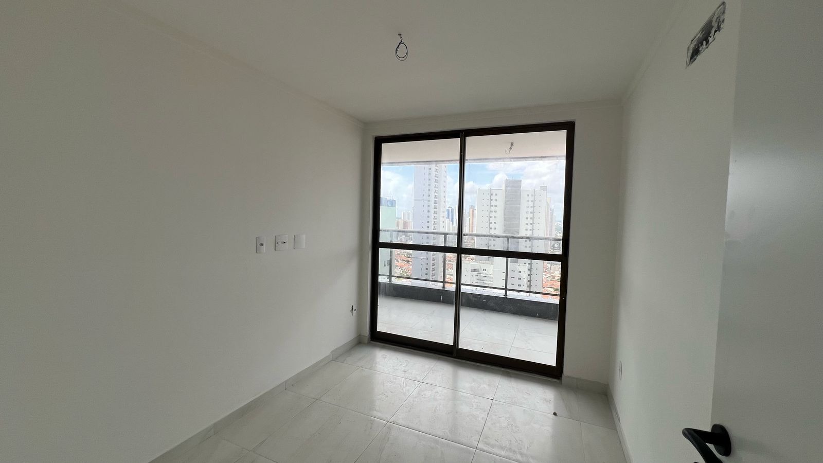 Apartamento à venda com 3 quartos, 76m² - Foto 10