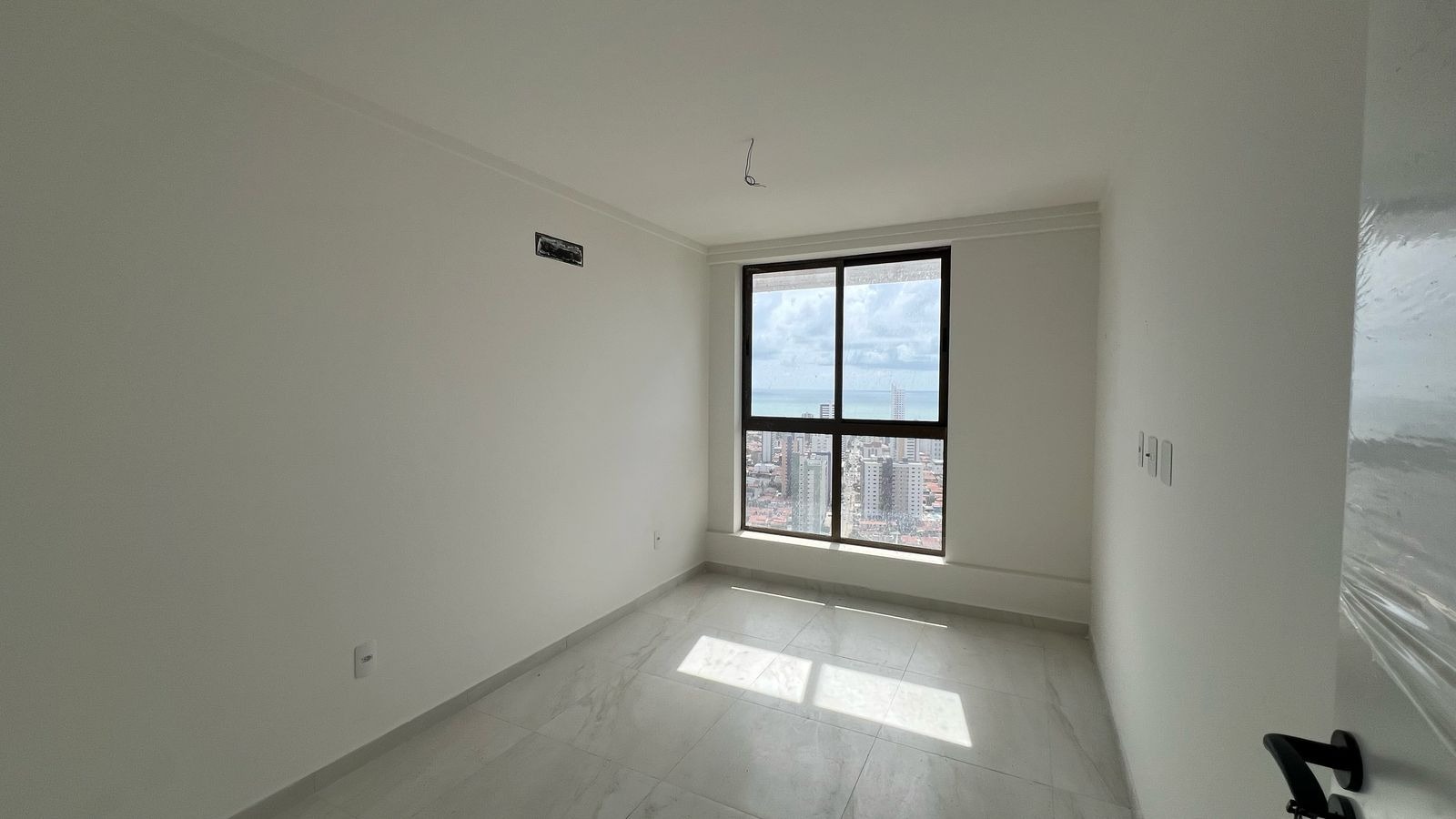 Apartamento à venda com 2 quartos, 62m² - Foto 9