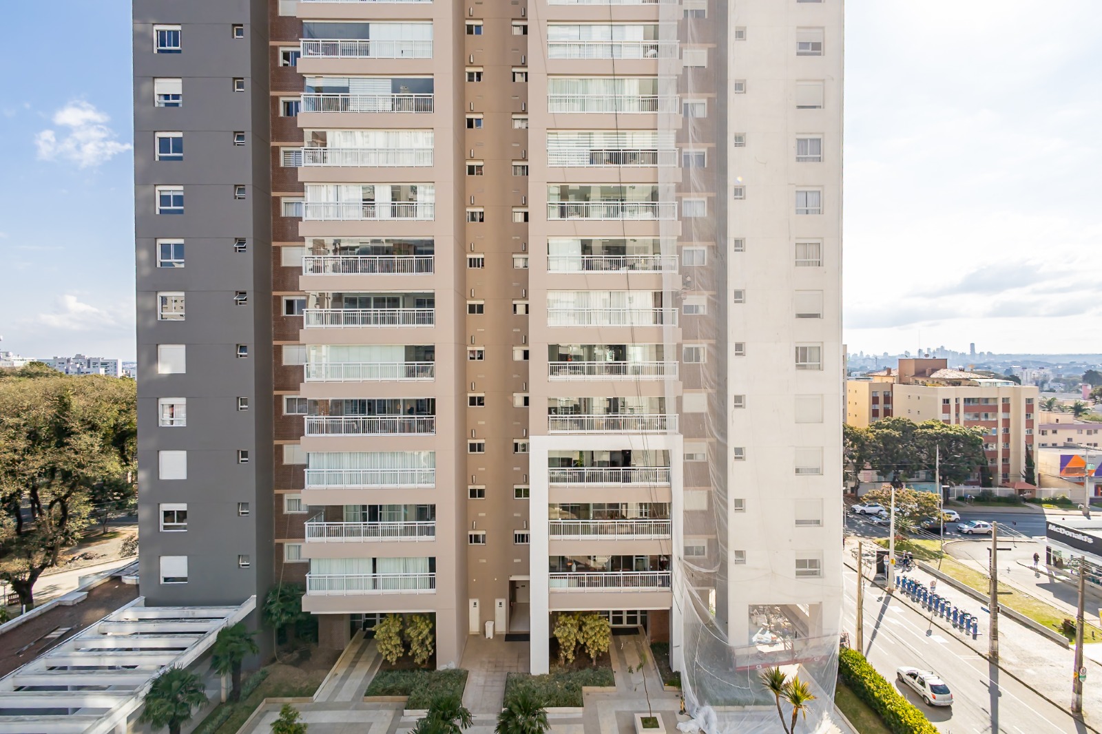 Apartamento, 3 quartos, 126 m² - Foto 2