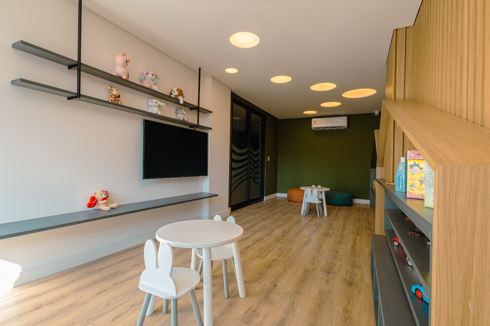 Apartamento à venda com 3 quartos, 74m² - Foto 14