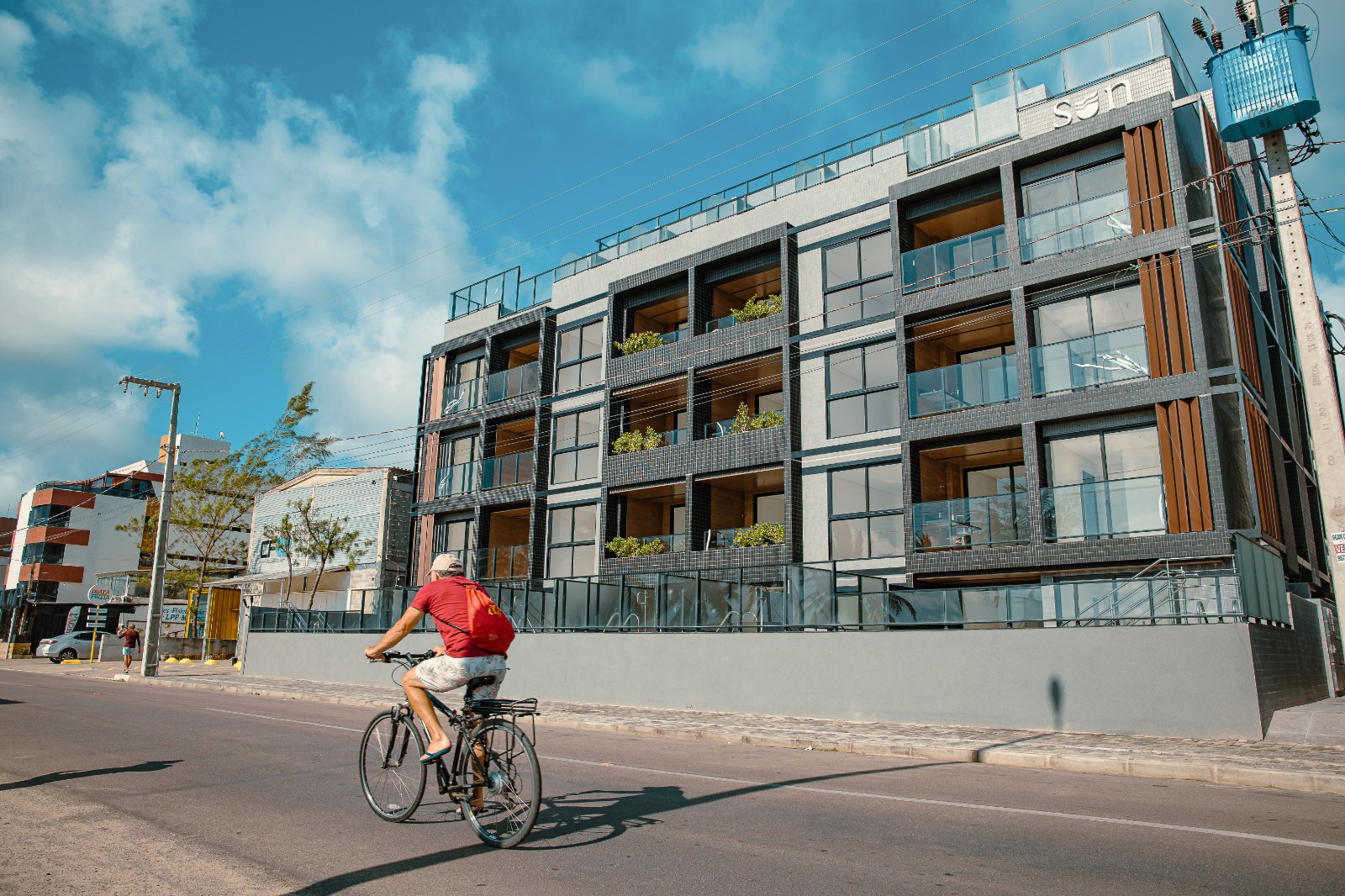 Apartamento à venda com 3 quartos, 74m² - Foto 2