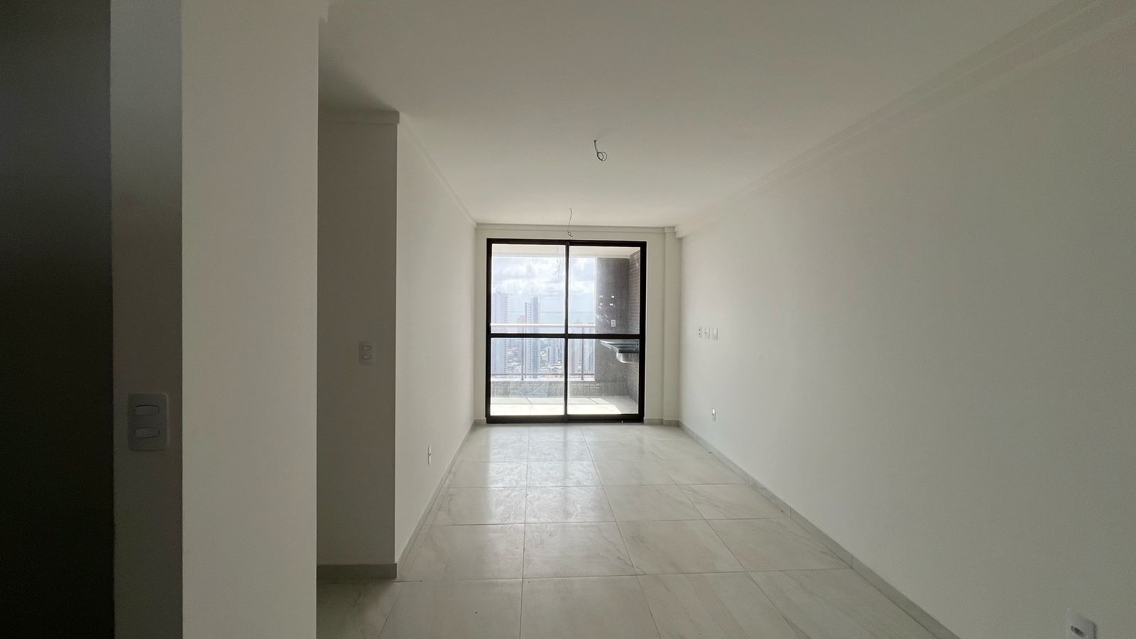 Apartamento à venda com 2 quartos, 62m² - Foto 3