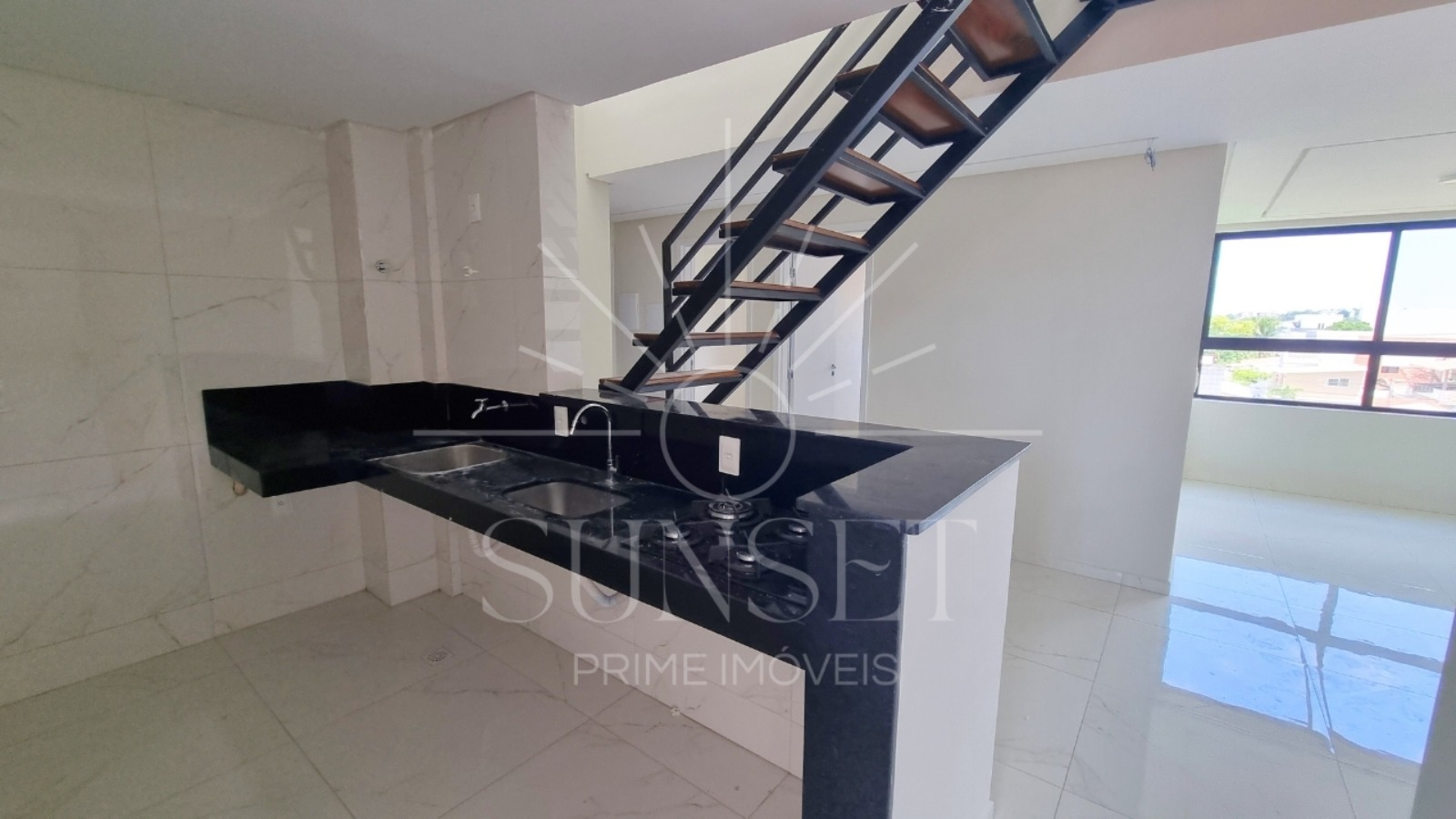 Cobertura à venda com 3 quartos, 120m² - Foto 2