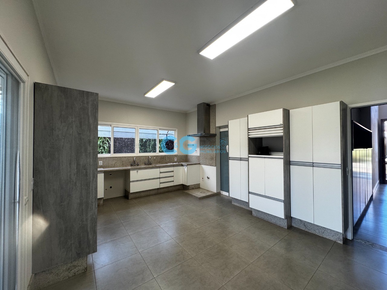Casa, 7 quartos, 600 m² - Foto 9