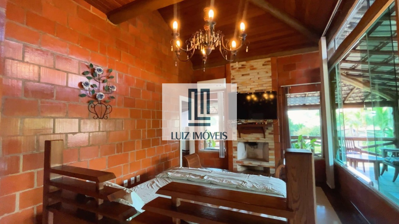 Casa, 3 quartos, 2290 m² - Foto 2