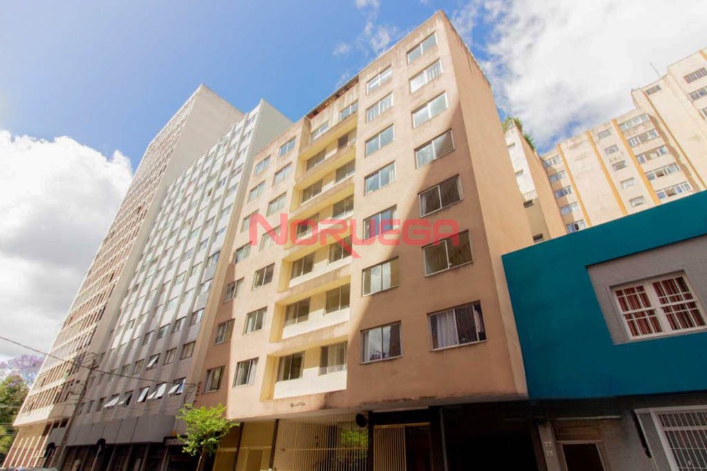 Locação de imóvel com 1 banheiro no Centro de Curitiba-PR: modernidade e conforto garantidos!