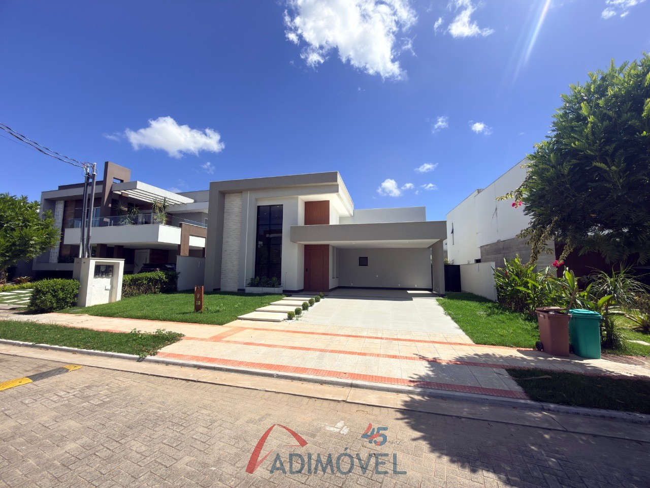 Casa, 3 quartos, 248 m² - Foto 2