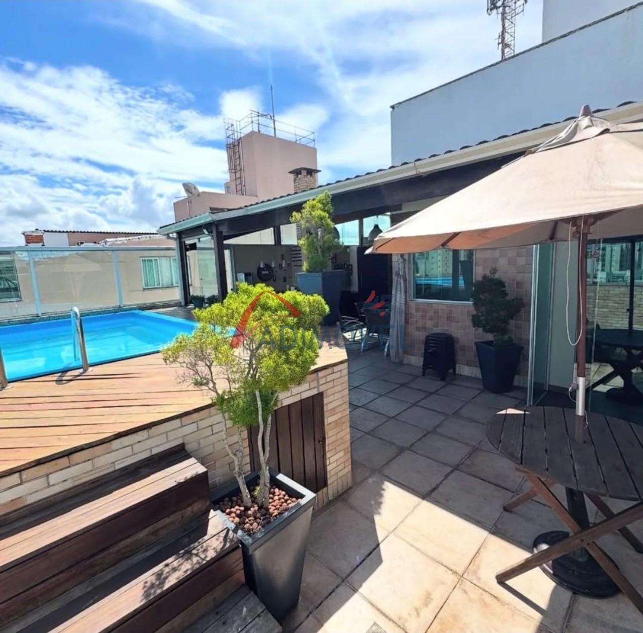 Cobertura, 4 quartos, 243 m² - Foto 1