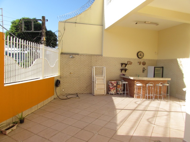 Casa, 4 quartos, 237 m² - Foto 4