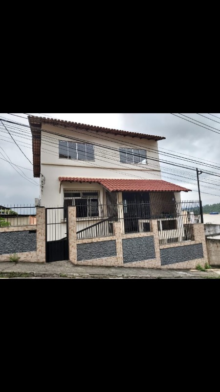 Casa, 4 quartos, 258 m² - Foto 1