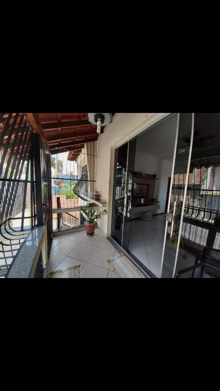 Casa, 4 quartos, 258 m² - Foto 4