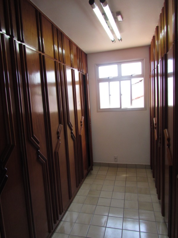 Casa, 4 quartos, 398 m² - Foto 23