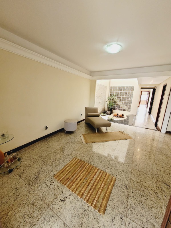 Casa, 3 quartos, 290 m² - Foto 3
