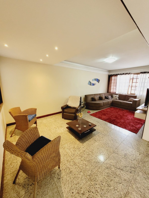 Casa, 3 quartos, 290 m² - Foto 4