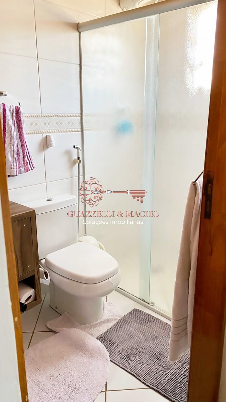 Casa em Marmeleiro, Mairinque - Imperdível oportunidade: Casa à venda em Mairinque-SP, bairro Marmeleiro, 2 quartos, 1 suíte, 2 salas, 3 banheiros, 4 vagas de garagem, 179 m². - Foto 19