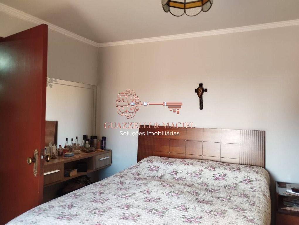 Casa em Centro, Mairinque - Imperdível oportunidade! Casa à venda em Mairinque-SP, no Centro, com 3 quartos, 1 suíte, 2 salas, 3 banheiros, 2 vagas de garagem e 220m². - Foto 3