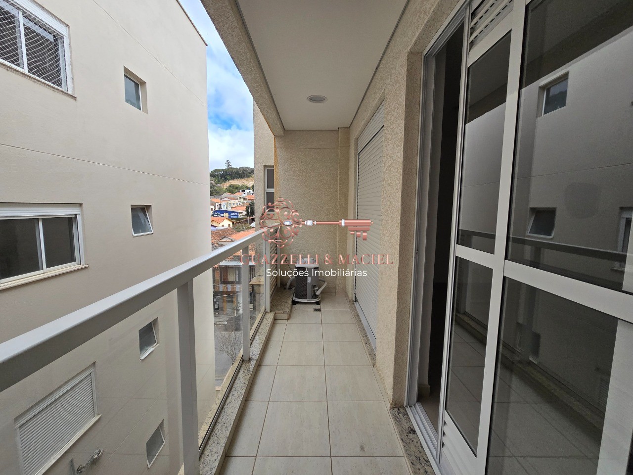 Apartamento em Centro, São Roque - Apartamento à venda no Centro de São Roque-SP: 1 quarto, 1 sala, 1 banheiro, 1 vaga de garagem, 50 m². - Foto 5