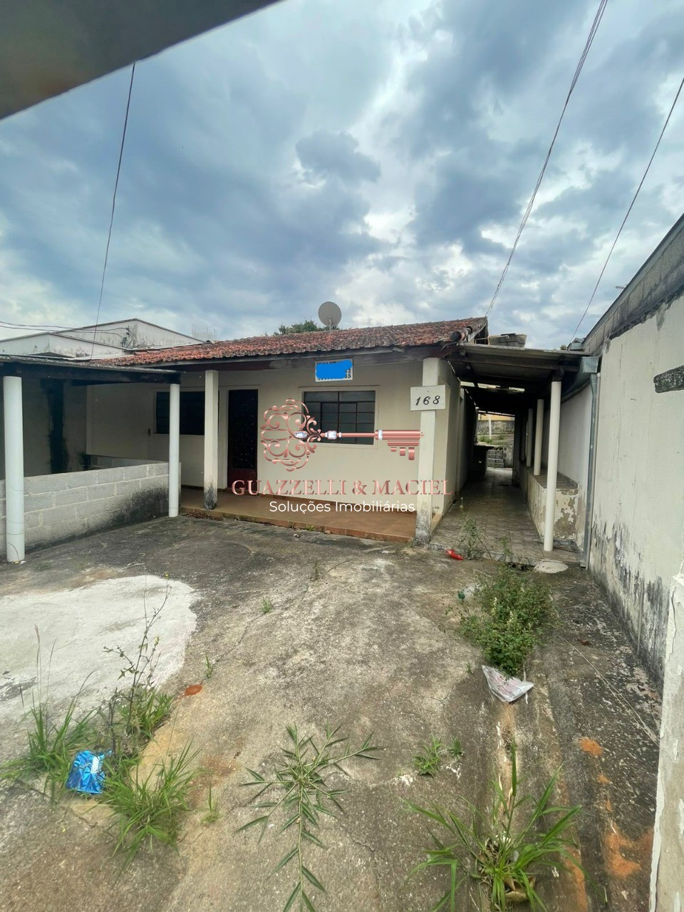 Casa em VILA MIKE, SÃO ROQUE - Venda de Casa Impecável na Vila Mike em São Roque-SP: 2 Quartos, 1 Banheiro, 2 Vagas de Garagem e 150m² de Área - Foto 1