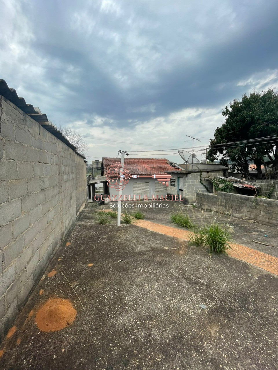 Casa em VILA MIKE, SÃO ROQUE - Venda de Casa Impecável na Vila Mike em São Roque-SP: 2 Quartos, 1 Banheiro, 2 Vagas de Garagem e 150m² de Área - Foto 3