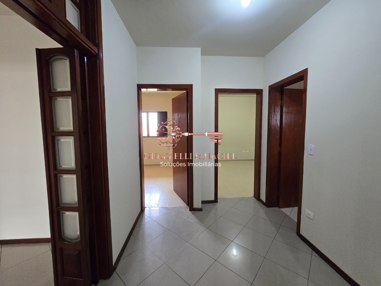 Apartamento em PARQUE IX DE JULHO, SÃO ROQUE - Alugue agora um luxuoso apartamento de 4 quartos no Parque IX de Julho, São Roque-SP! 150m², 2 vagas de garagem e muito mais! - Foto 8