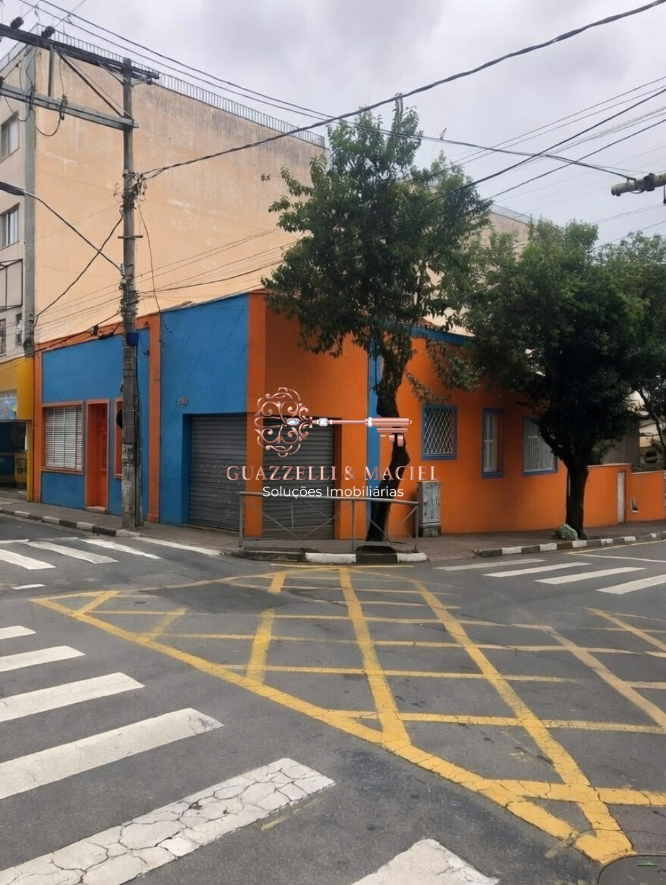 Comercial  no CENTRO, SÃO ROQUE - Oportunidade única: Casa comercial com 3 quartos no Centro de São Roque-SP, 265m² e 2 vagas de garagem! Venda ou locação.
