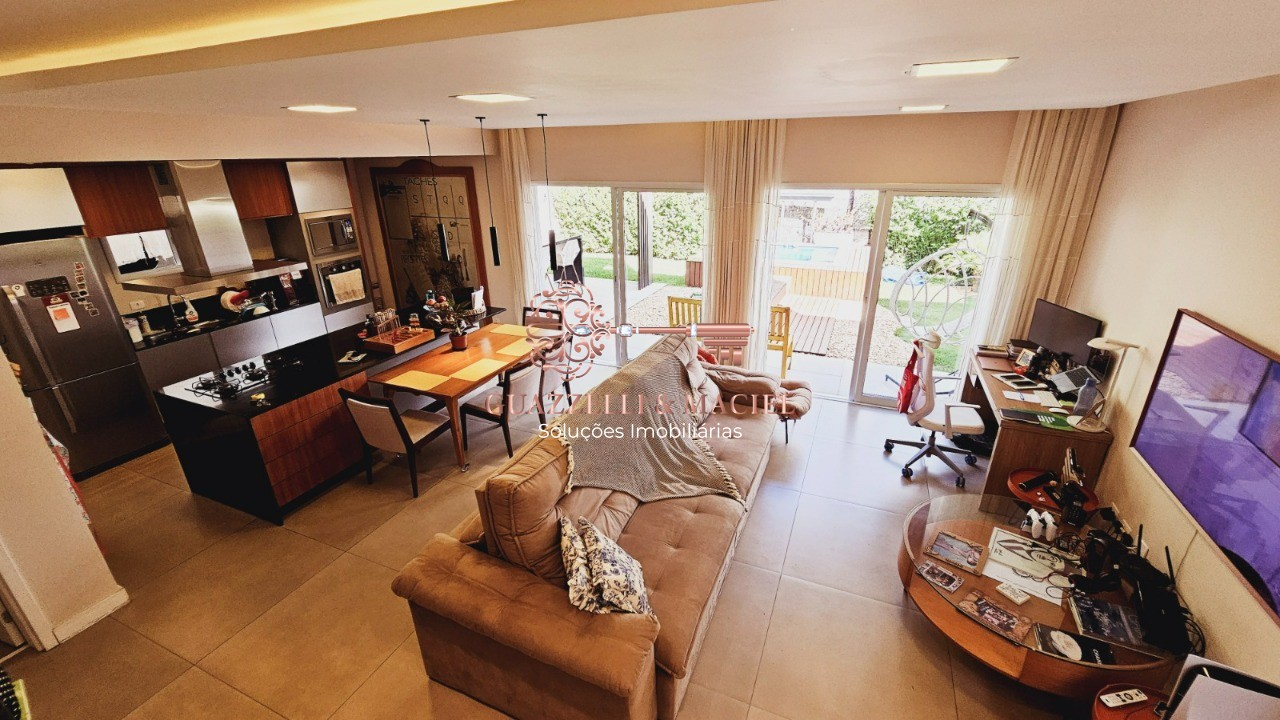 Condominio em JARDIM MARIA TRINDADE, SÃO ROQUE - Casa de alto padrão em condomínio à venda em São Roque-SP, Jardim Maria Trindade: 3 suítes, 2 salas, 3 banheiros, 2 vagas, 200m². - Foto 3