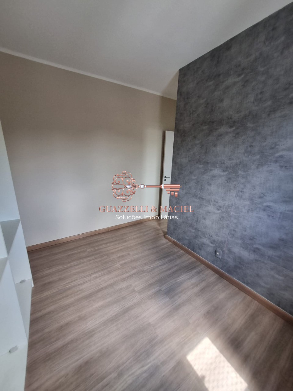 Apartamento em JARDIM CARAMBEÍ, SÃO ROQUE - Apartamento à venda: 2 quartos, 1 suíte, 1 sala, 2 banheiros, 1 vaga na cidade de São Roque-SP, bairro Jardim Carambeí! - Foto 10