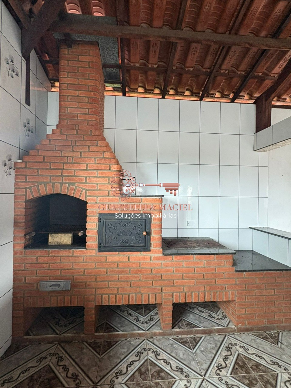 Casa em São José, MAIRINQUE - Imperdível oportunidade: Casa para venda ou locação em Mairinque-SP, bairro São José, 2 quartos, 1 suíte, 1 sala, 2 banheiros, 1 vaga, 290m². - Foto 15