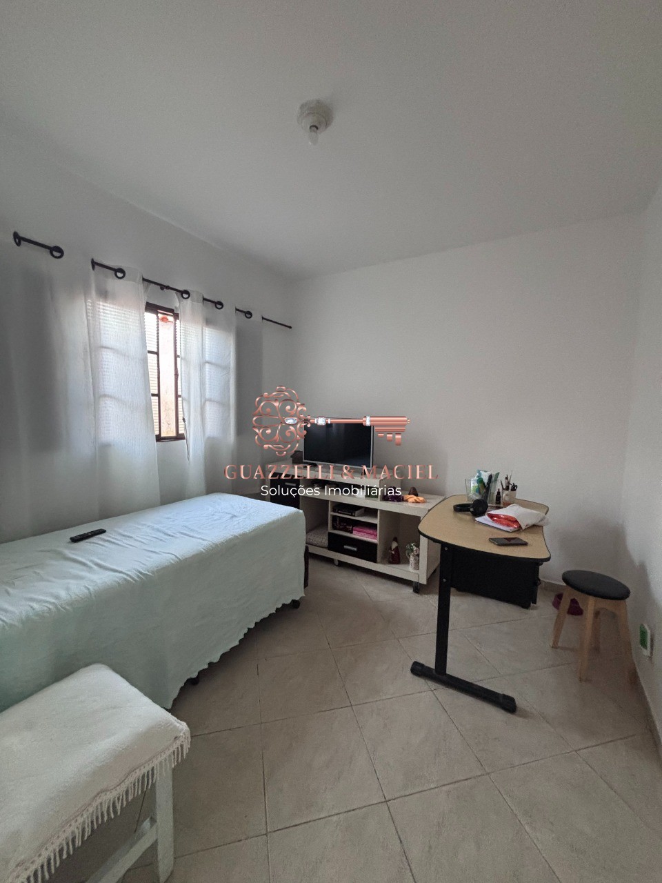 Casa em VILA MARQUES, SÃO ROQUE - Vila Marques: Casa à Venda em São Roque-SP com 3 Quartos, 1 Suíte e 5 Vagas de Garagem - 120m² de Área - Foto 14