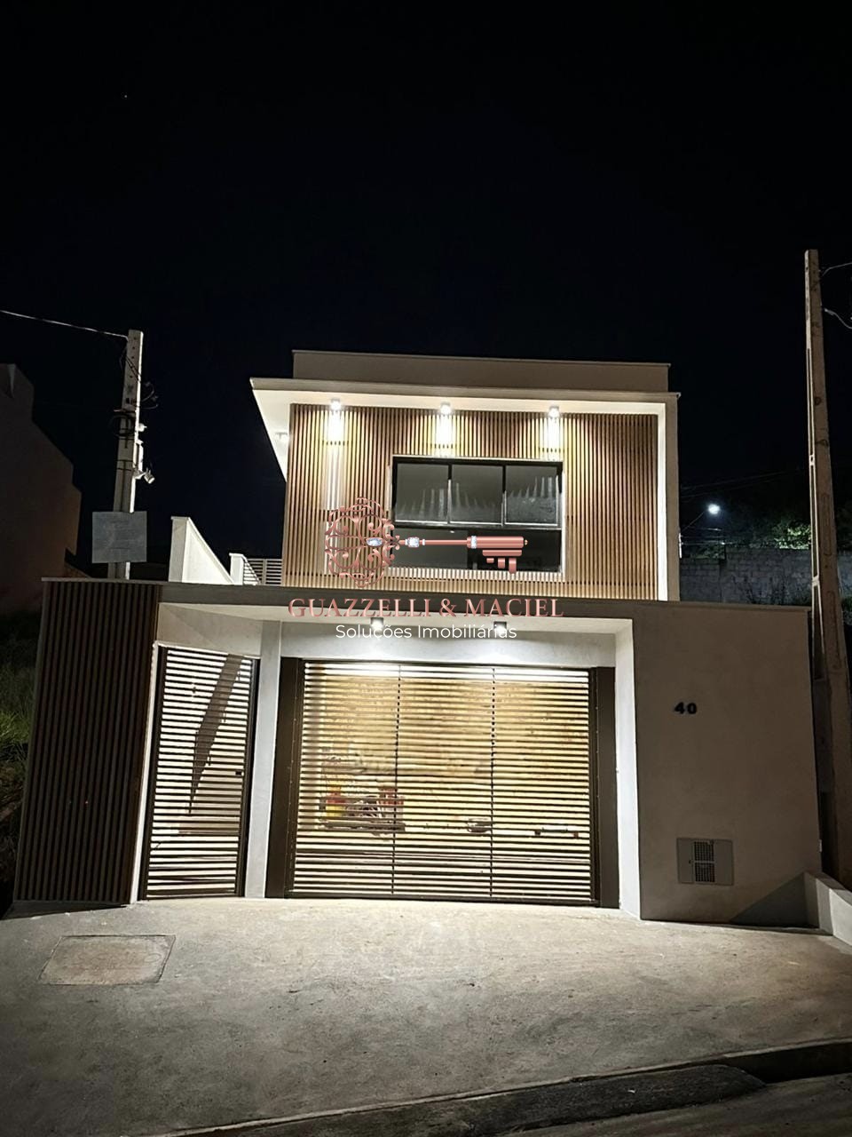 Casa em Cruz das Almas, ARAÇARIGUAMA - Imperdível oportunidade de adquirir uma casa com 3 quartos e 4 vagas de garagem em Araçariguama-SP!