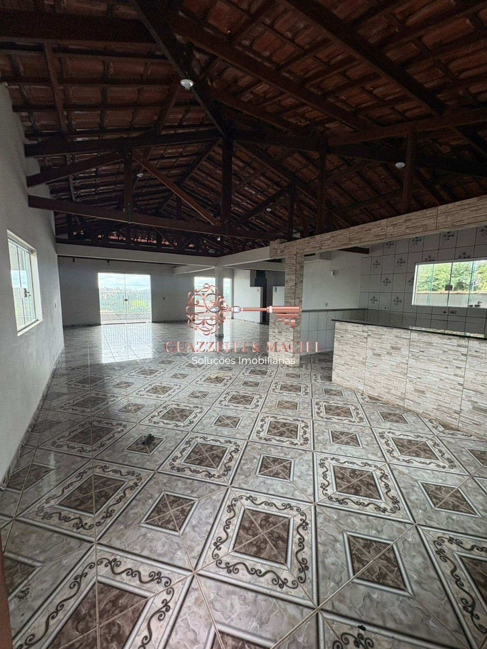 Casa em São José, MAIRINQUE - Imperdível oportunidade: Casa para venda ou locação em Mairinque-SP, bairro São José, 2 quartos, 1 suíte, 1 sala, 2 banheiros, 1 vaga, 290m². - Foto 2