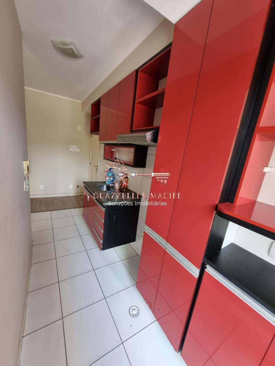 Apartamento em JARDIM CARAMBEÍ, SÃO ROQUE - Apartamento à venda: 2 quartos, 1 suíte, 1 sala, 2 banheiros, 1 vaga na cidade de São Roque-SP, bairro Jardim Carambeí! - Foto 4