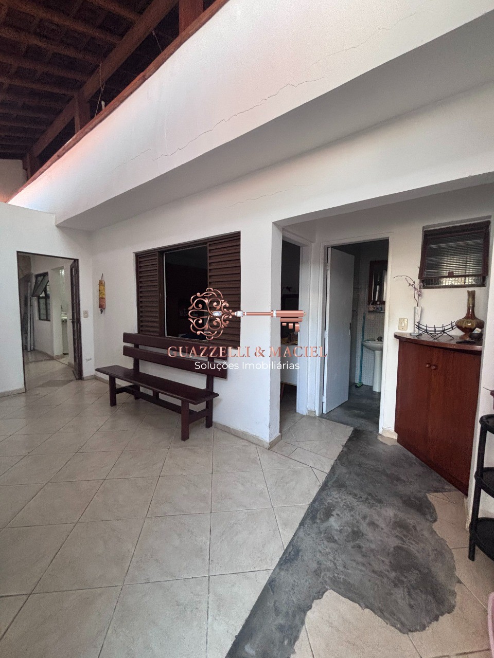 Casa em VILA MARQUES, SÃO ROQUE - Vila Marques: Casa à Venda em São Roque-SP com 3 Quartos, 1 Suíte e 5 Vagas de Garagem - 120m² de Área - Foto 3