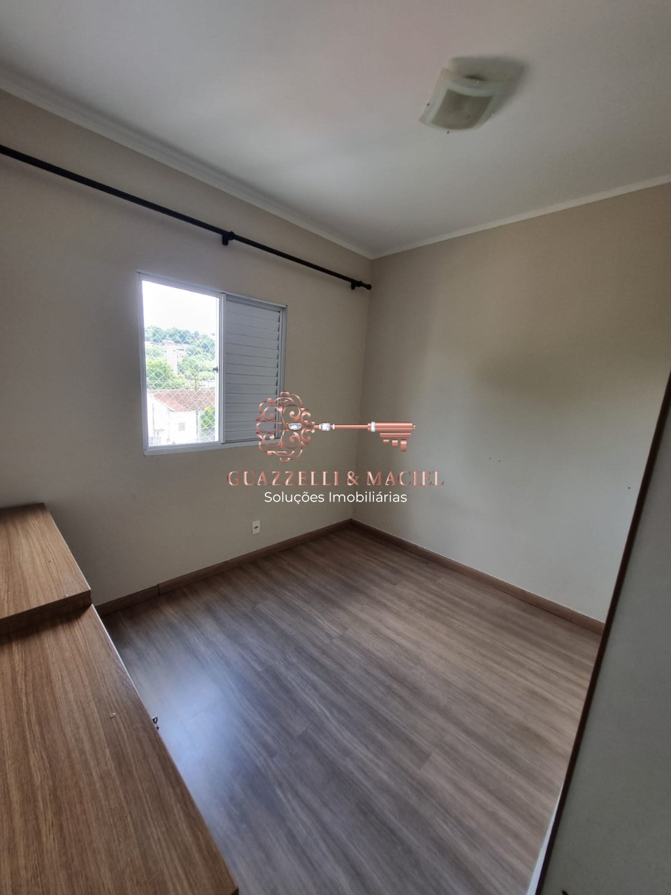 Apartamento em JARDIM CARAMBEÍ, SÃO ROQUE - Apartamento à venda: 2 quartos, 1 suíte, 1 sala, 2 banheiros, 1 vaga na cidade de São Roque-SP, bairro Jardim Carambeí! - Foto 7