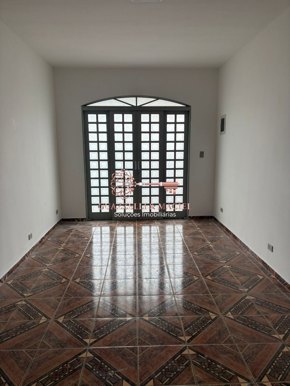 Casa em São José, MAIRINQUE - Imperdível oportunidade: Casa para venda ou locação em Mairinque-SP, bairro São José, 2 quartos, 1 suíte, 1 sala, 2 banheiros, 1 vaga, 290m². - Foto 19