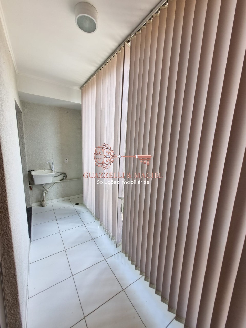 Apartamento em JARDIM CARAMBEÍ, SÃO ROQUE - Apartamento à venda: 2 quartos, 1 suíte, 1 sala, 2 banheiros, 1 vaga na cidade de São Roque-SP, bairro Jardim Carambeí! - Foto 5