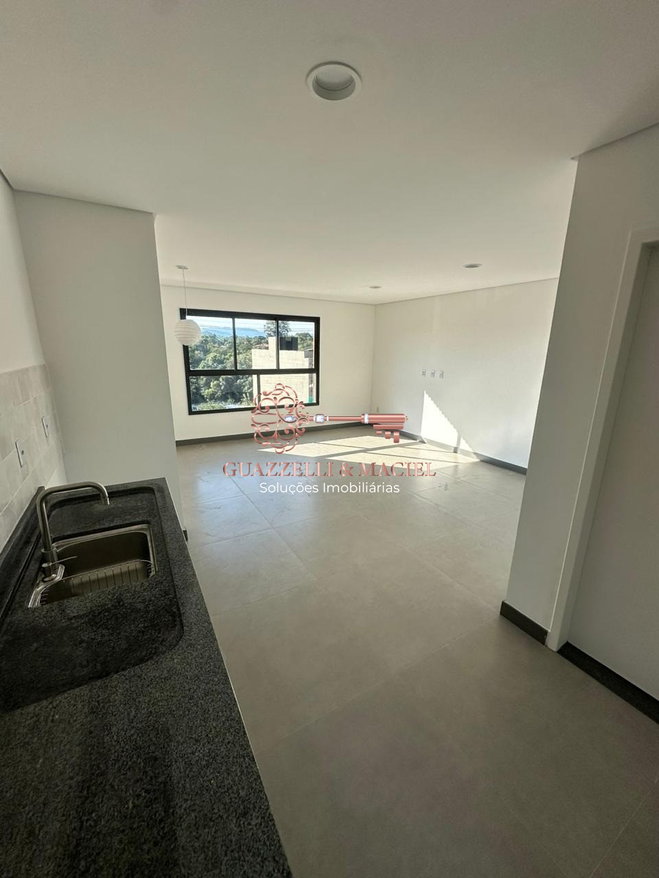 Casa em Cruz das Almas, ARAÇARIGUAMA - Imperdível oportunidade de adquirir uma casa com 3 quartos e 4 vagas de garagem em Araçariguama-SP! - Foto 11
