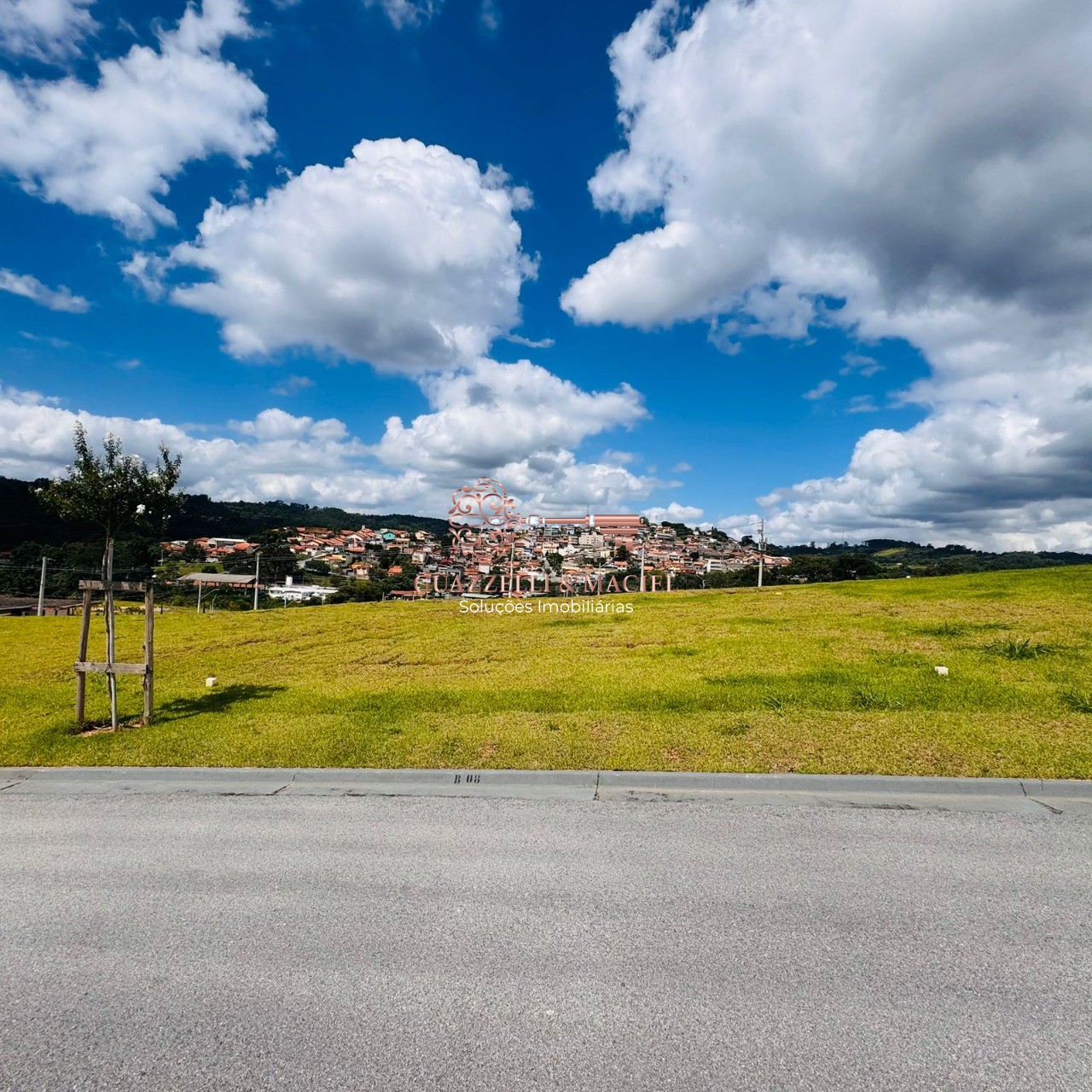 Terreno em JARDIM VILLAÇA, SÃO ROQUE - Terreno em Condomínio à Venda em São Roque-SP, Bairro Jardim Villaça. 325,26 m² de Área! - Foto 2