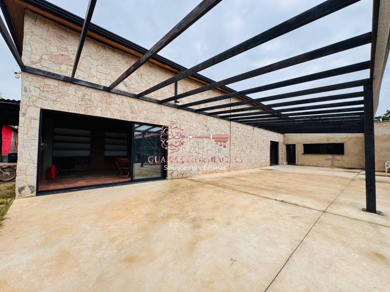 Loja / comércio em GABRIEL PIZA, SÃO ROQUE - Excelente oportunidade de locação de ponto comercial em São Roque-SP, bairro Gabriel Piza: 2 salas, 7 banheiros, 50 vagas de garagem e 400,00 m² de área! - Foto 2