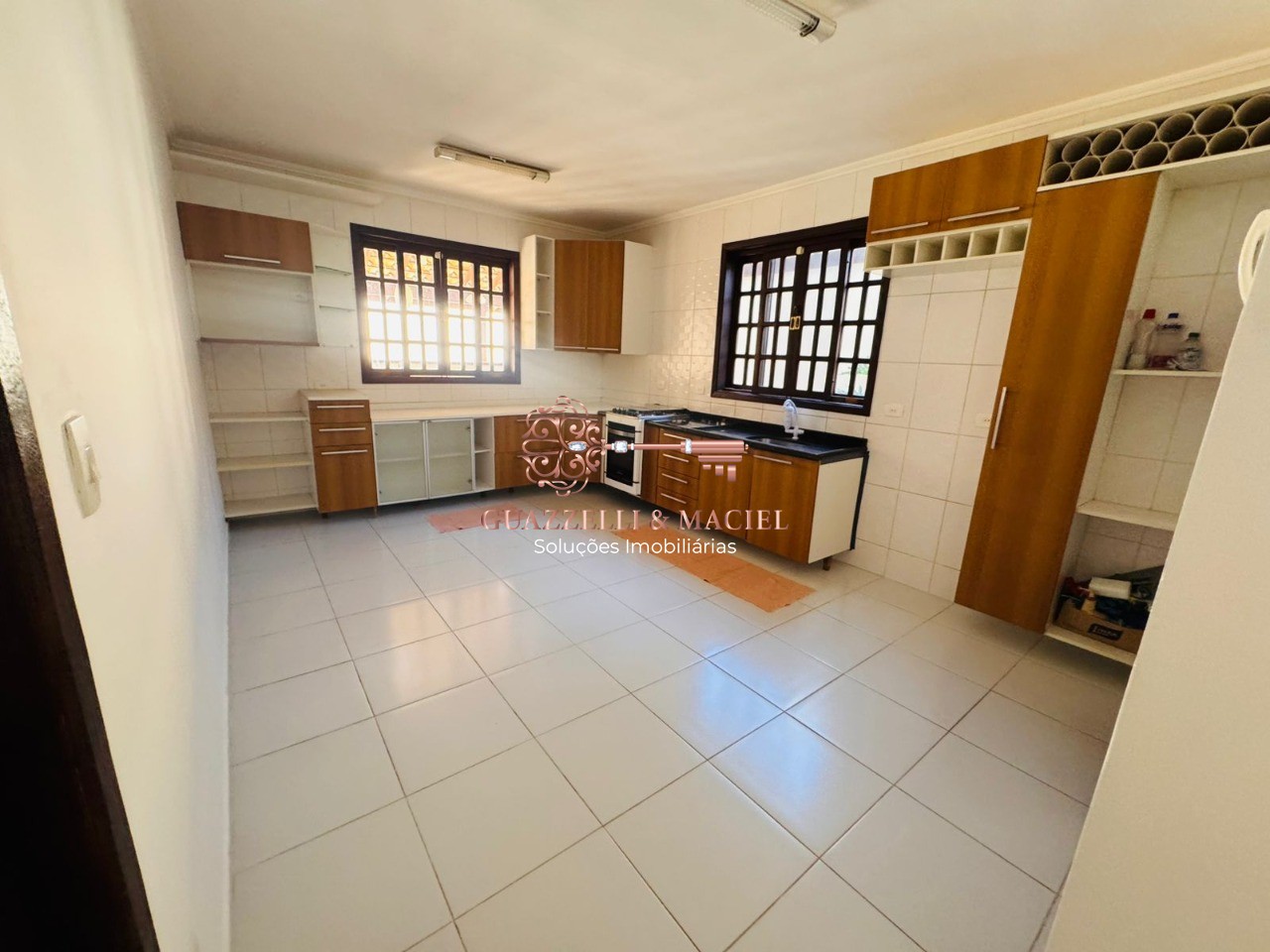 Casa em Jardim Villaça, São Roque - Sobrado de Alto Padrão com Vista Fantástica em São Roque! - Foto 12