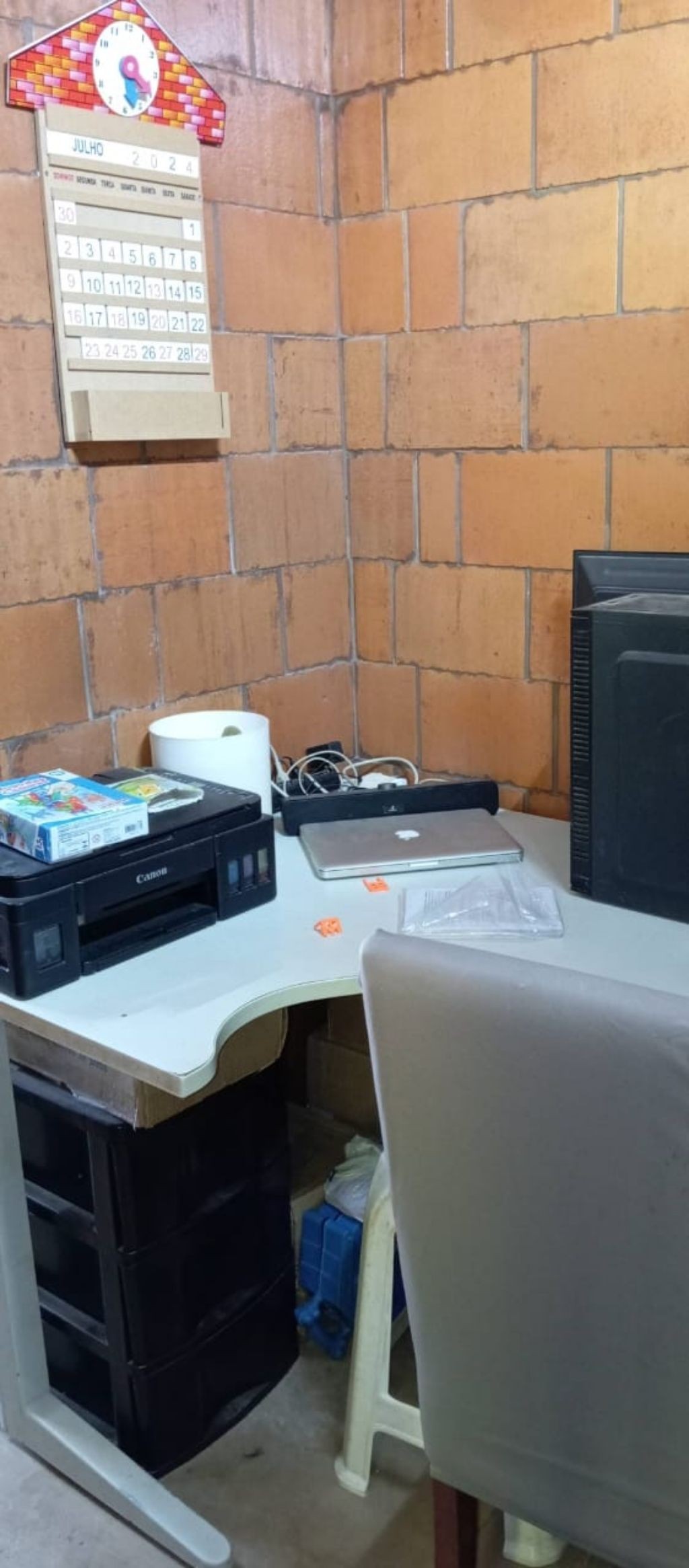 Chácara em Pousada dos Bandeirantes, ARAÇARIGUAMA - Chácara à venda em Araçariguama-SP, bairro Pousada dos Bandeirantes: 2 quartos, 1 suíte, 1 sala, 3 banheiros, 3 vagas, 180m². - Foto 2