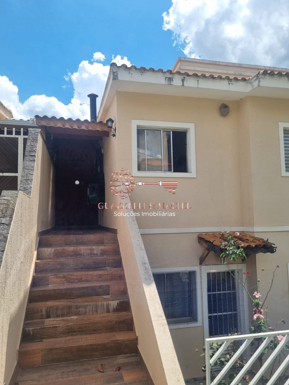 Condominio em Jardim Flórida, São Roque - Casa em Condomínio à Venda em São Roque-SP no Jardim Flórida: 2 quartos, 1 sala, 1 banheiro, 1 vaga de garagem. - Foto 1