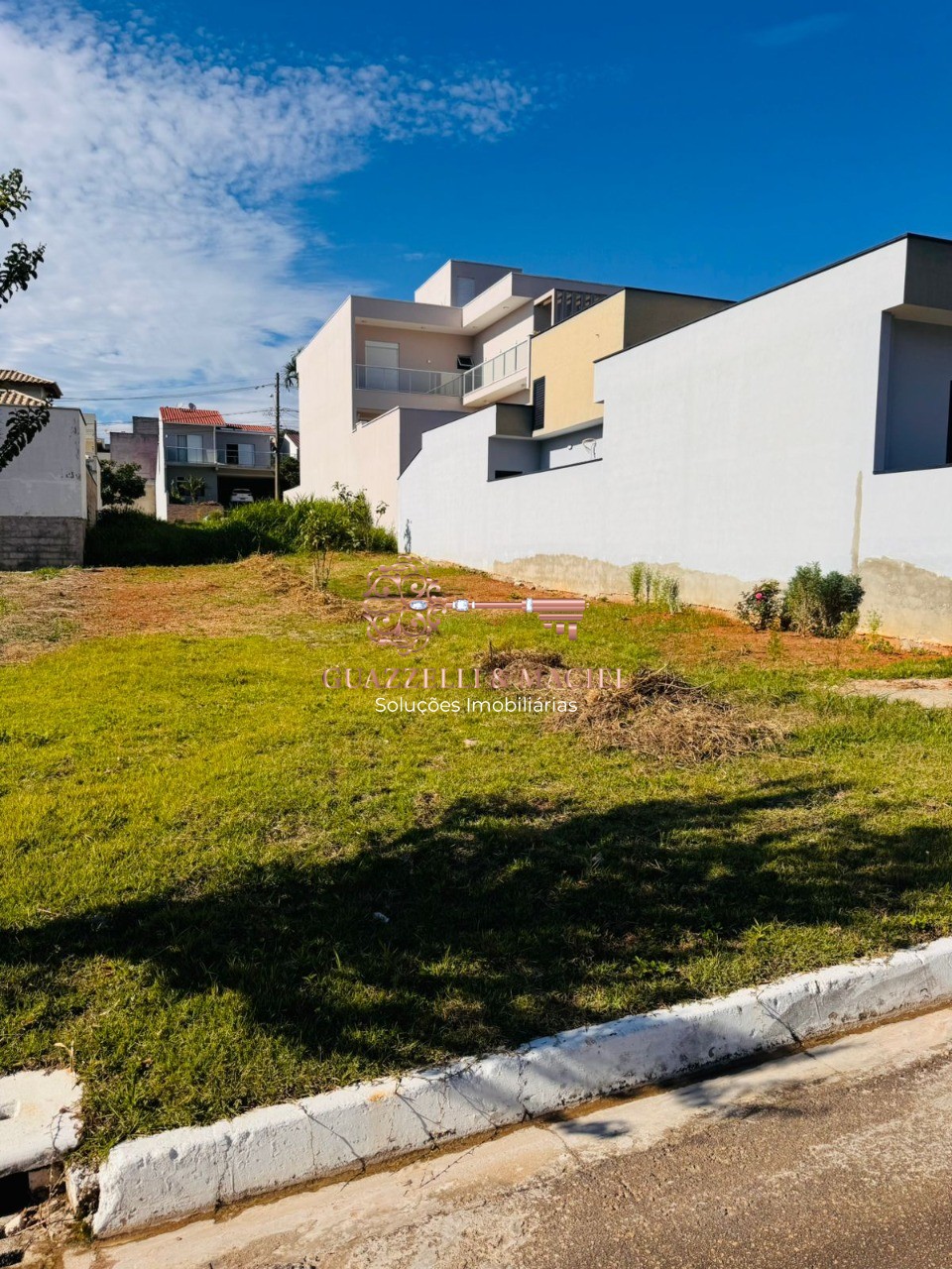 Terreno em Canguerinha, MAIRINQUE - Terreno em Condomínio de Luxo - Venda na Cidade de Mairinque-SP - Bairro Canguerinha - 250,00 m² de Área