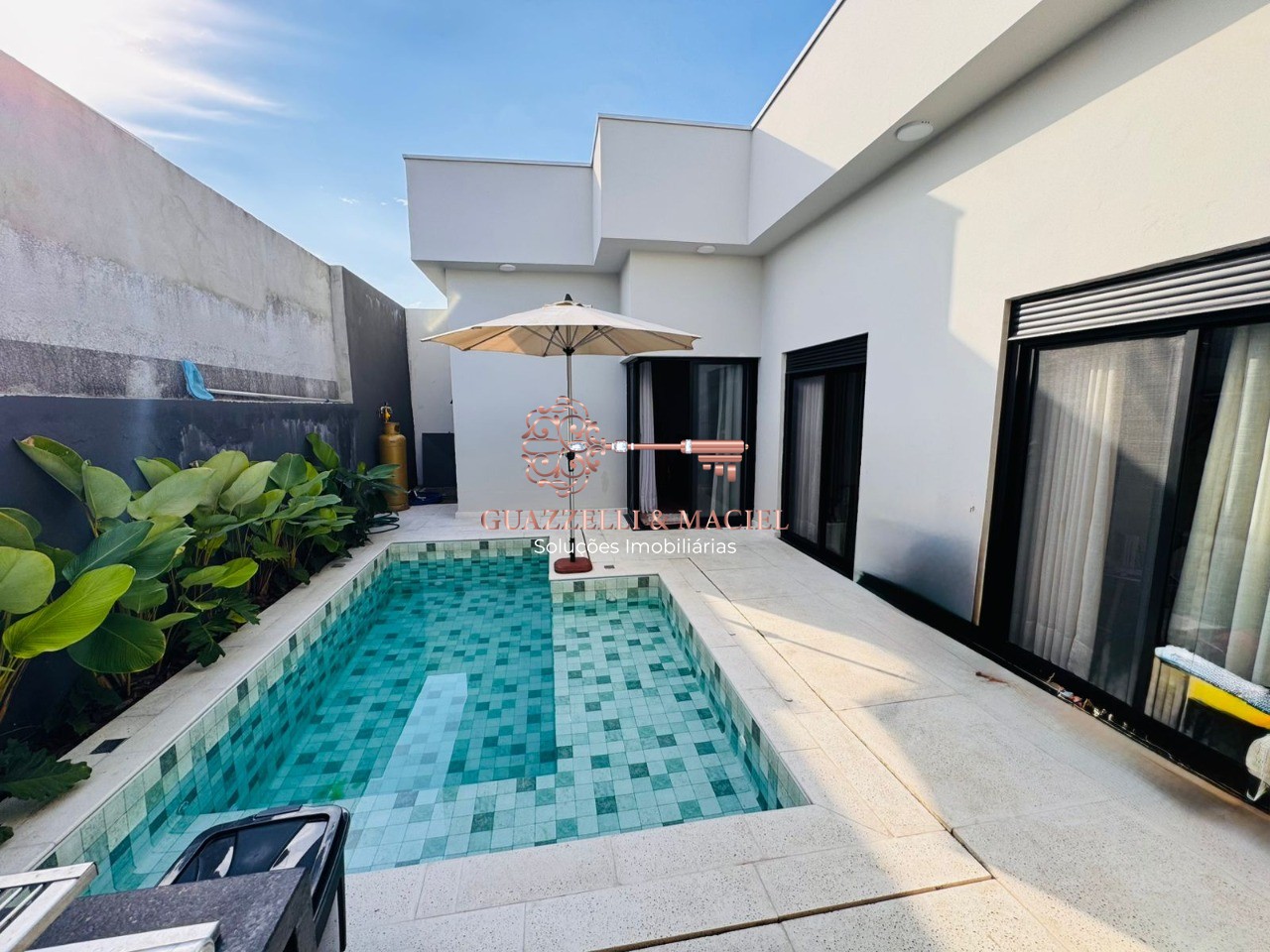 Condomínio em Canguerinha, MAIRINQUE - Casa em Condomínio para Locação em Mairinque-SP: 3 Quartos, 1 Suíte, 2 Salas, 3 Banheiros, 4 Vagas - 179m². - Foto 2