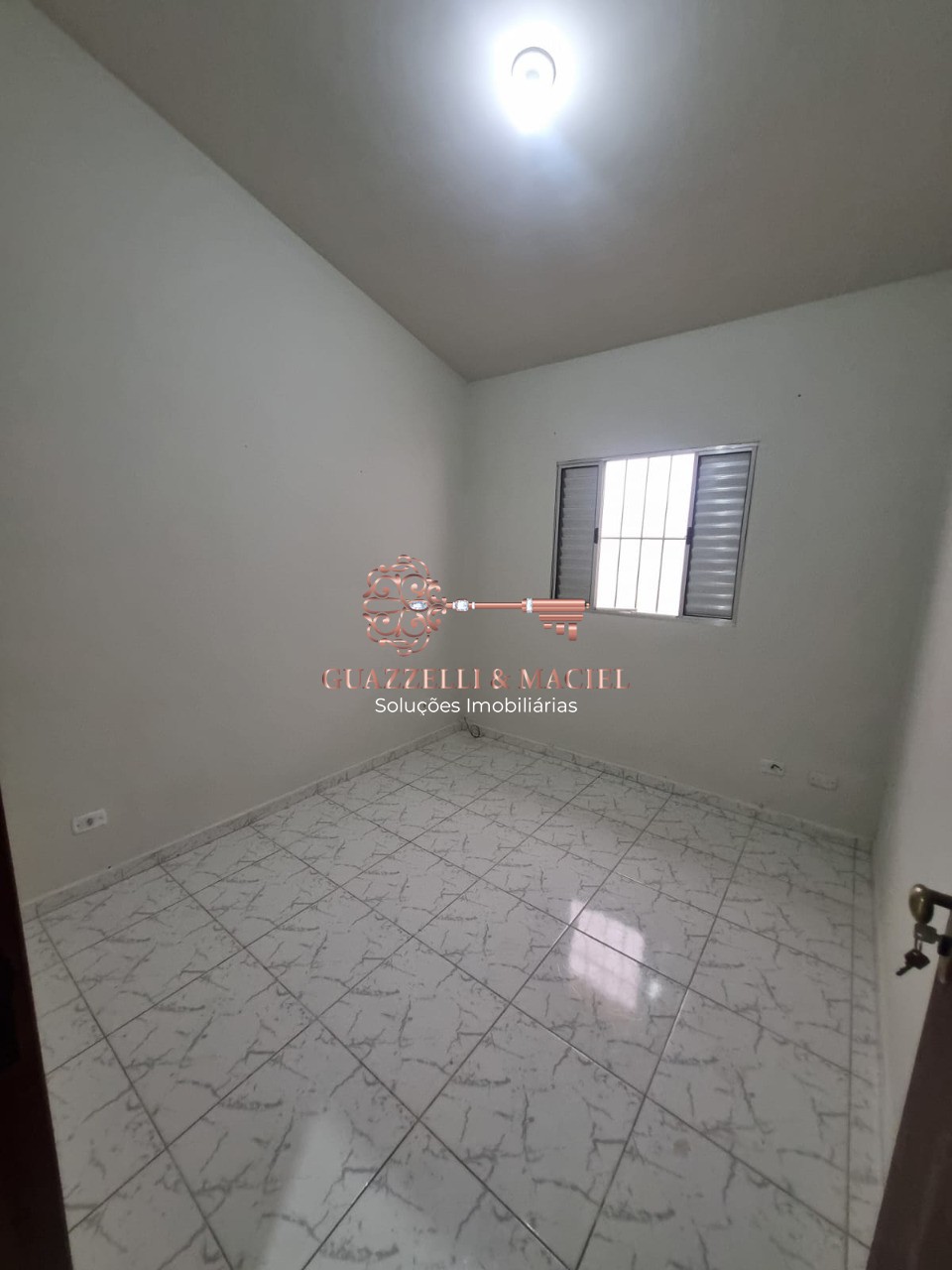 Casa em PAISAGEM COLONIAL, SÃO ROQUE - Imperdível! Casa à venda em São Roque-SP, bairro Paisagem Colonial, 2 quartos, 1 suíte, 1 sala, 1 banheiro, 1 vaga, 65m². - Foto 9