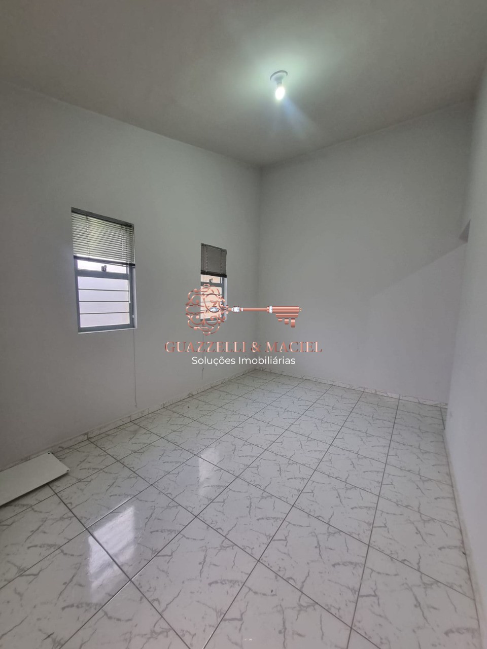Casa em PAISAGEM COLONIAL, SÃO ROQUE - Imperdível! Casa à venda em São Roque-SP, bairro Paisagem Colonial, 2 quartos, 1 suíte, 1 sala, 1 banheiro, 1 vaga, 65m². - Foto 3
