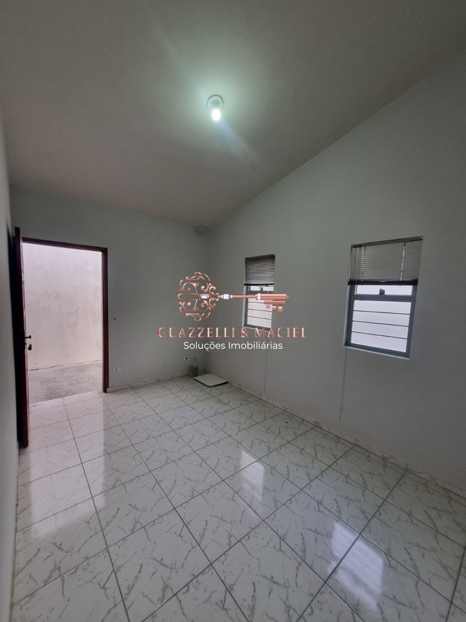 Casa em PAISAGEM COLONIAL, SÃO ROQUE - Imperdível! Casa à venda em São Roque-SP, bairro Paisagem Colonial, 2 quartos, 1 suíte, 1 sala, 1 banheiro, 1 vaga, 65m². - Foto 4