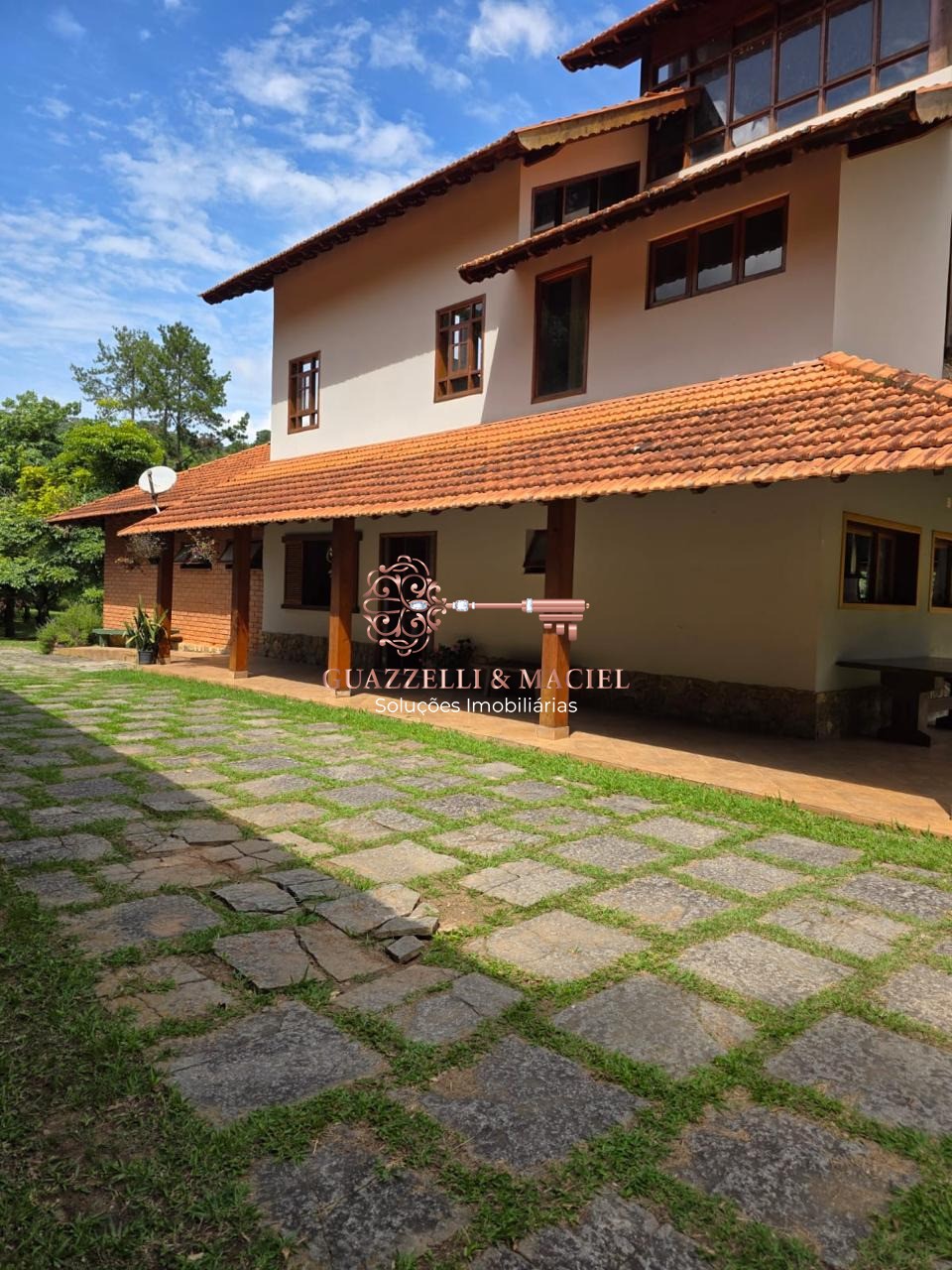 casa de campo em JARDIM GUAÇU, SÃO ROQUE - Oportunidade única: Casa de campo à venda em São Roque-SP, bairro Jardim Guaçu, com 4,00 alqueires de área
