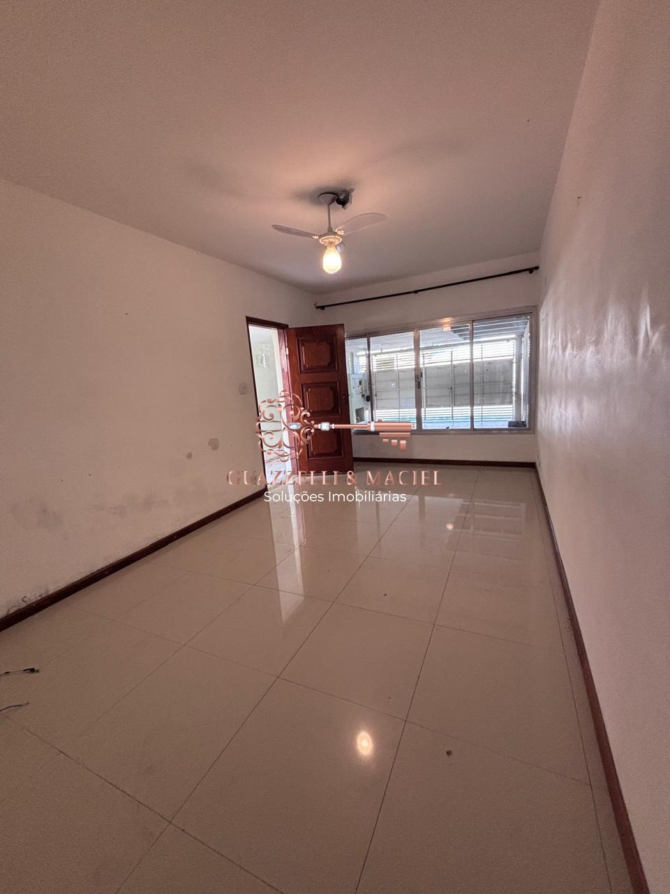 Casa em ESPLANADA MENDES MORAES, SÃO ROQUE - Imperdível oportunidade: Casa à venda em São Roque-SP, bairro Esplanada Mendes Moraes, 3 quartos, 1 suíte, 2 salas, 3 banheiros, 2 vagas de garagem, 159m². - Foto 1