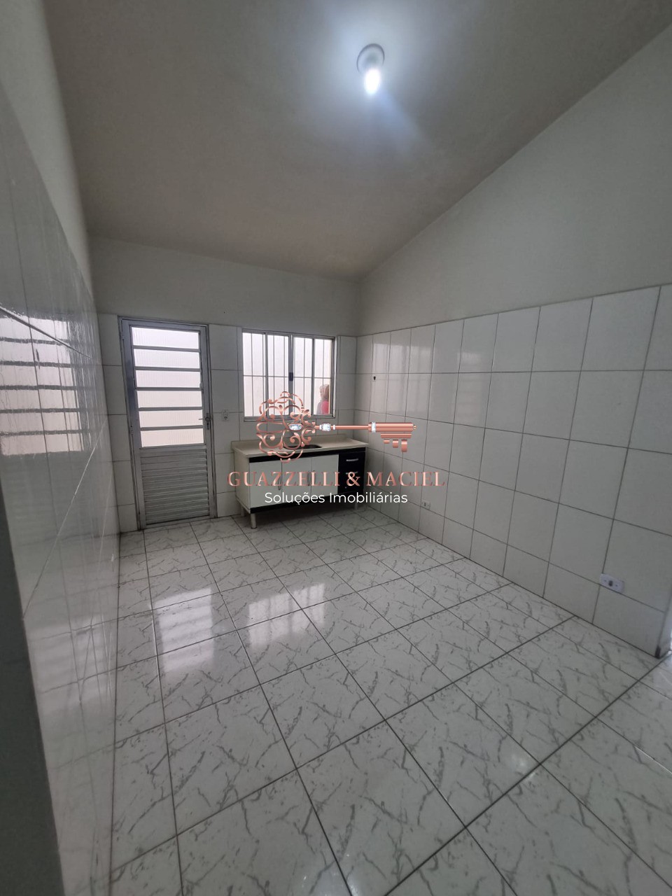 Casa em PAISAGEM COLONIAL, SÃO ROQUE - Imperdível! Casa à venda em São Roque-SP, bairro Paisagem Colonial, 2 quartos, 1 suíte, 1 sala, 1 banheiro, 1 vaga, 65m². - Foto 6